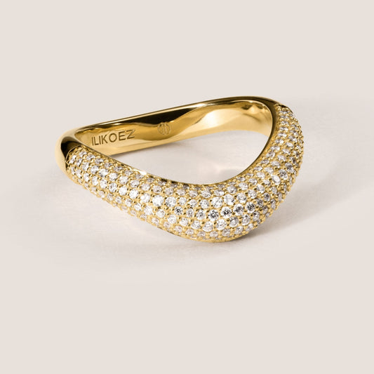 Verlobungsring aus 18 Karat Gold und Pave Labordiamanten von Ilikoez