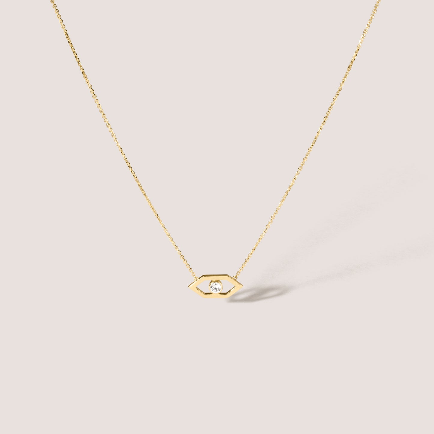 YE ME Goldkette mit schützendem Augenmotiv und Diamant