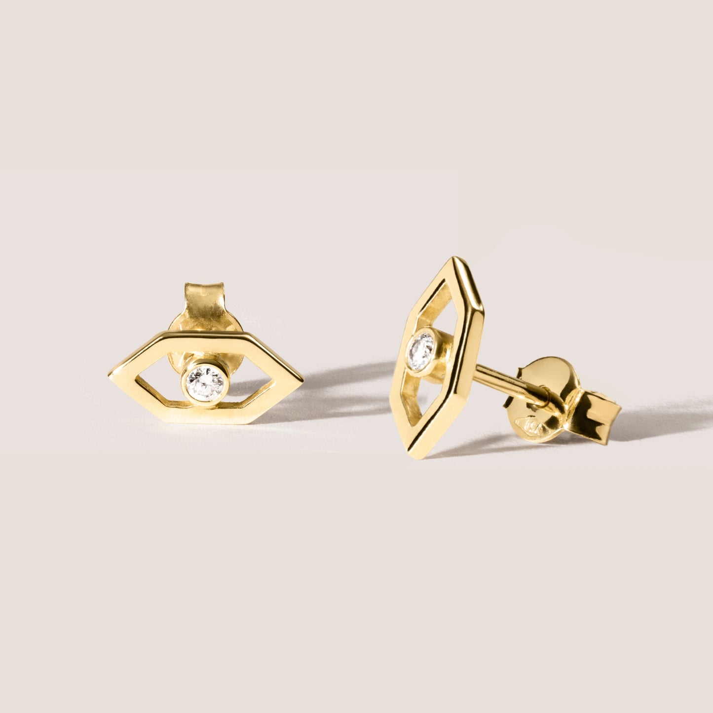 EYE ME MINI Gold Ohrstecker mit Augenmotiv aus 18 Karat Gold und Diamant